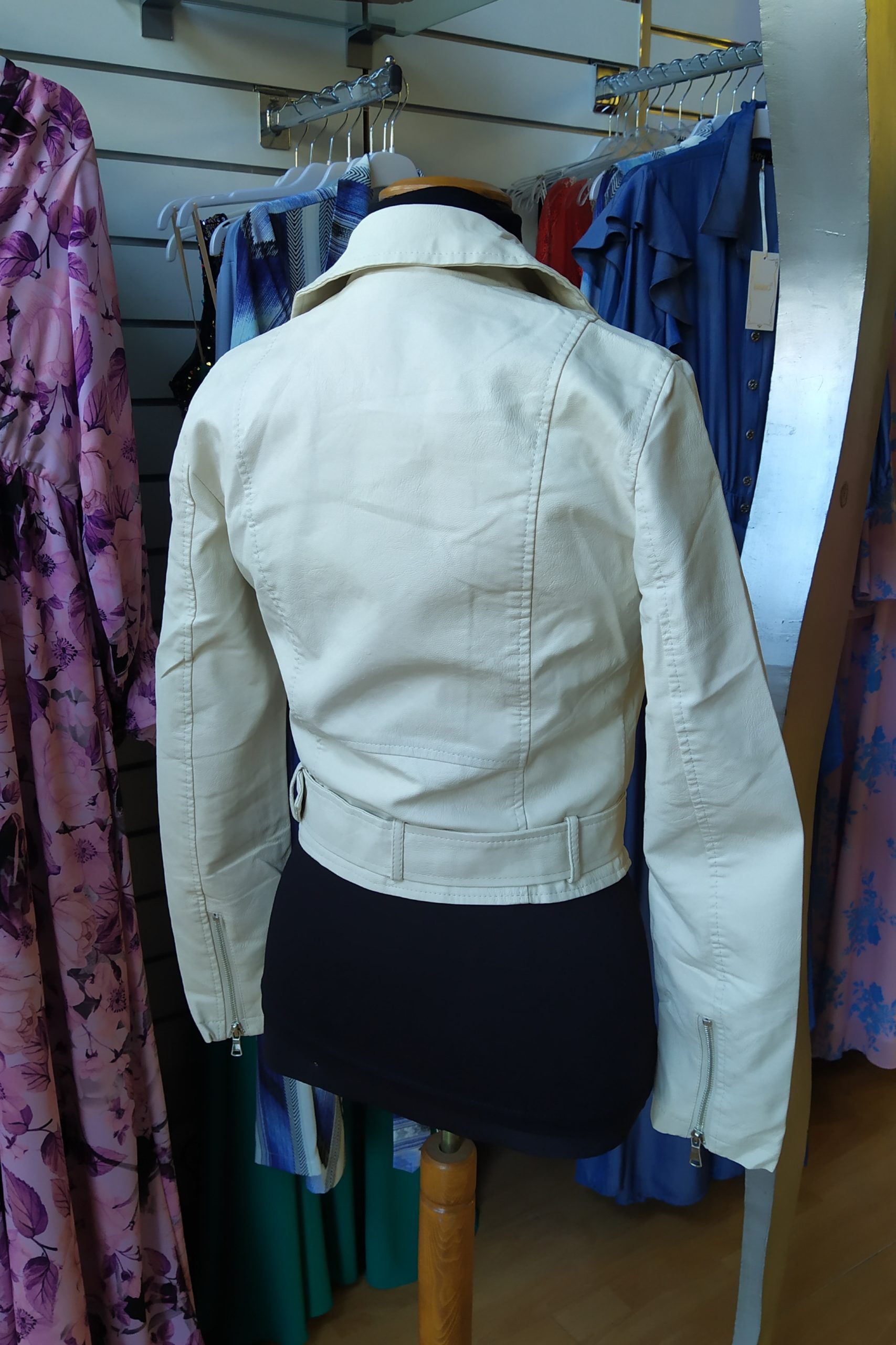 Μπουφάν δερματίνη Μπουφάν δερματίνη