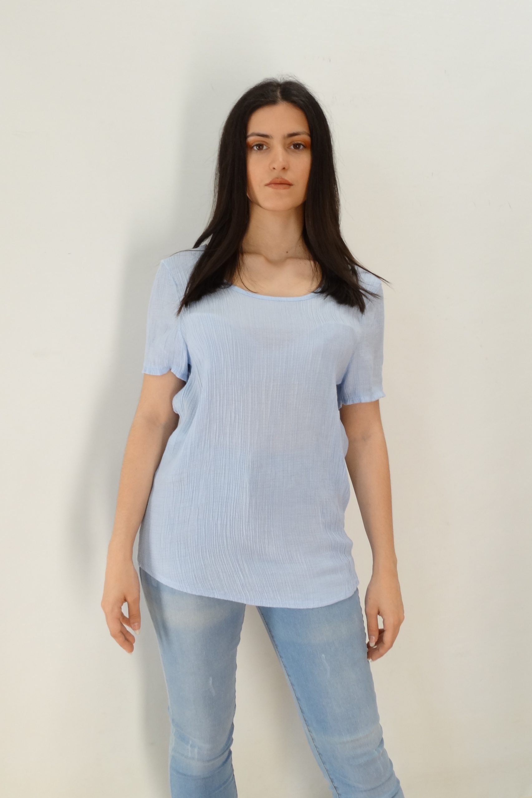 Μπλούζα με χιαστή πλάτη