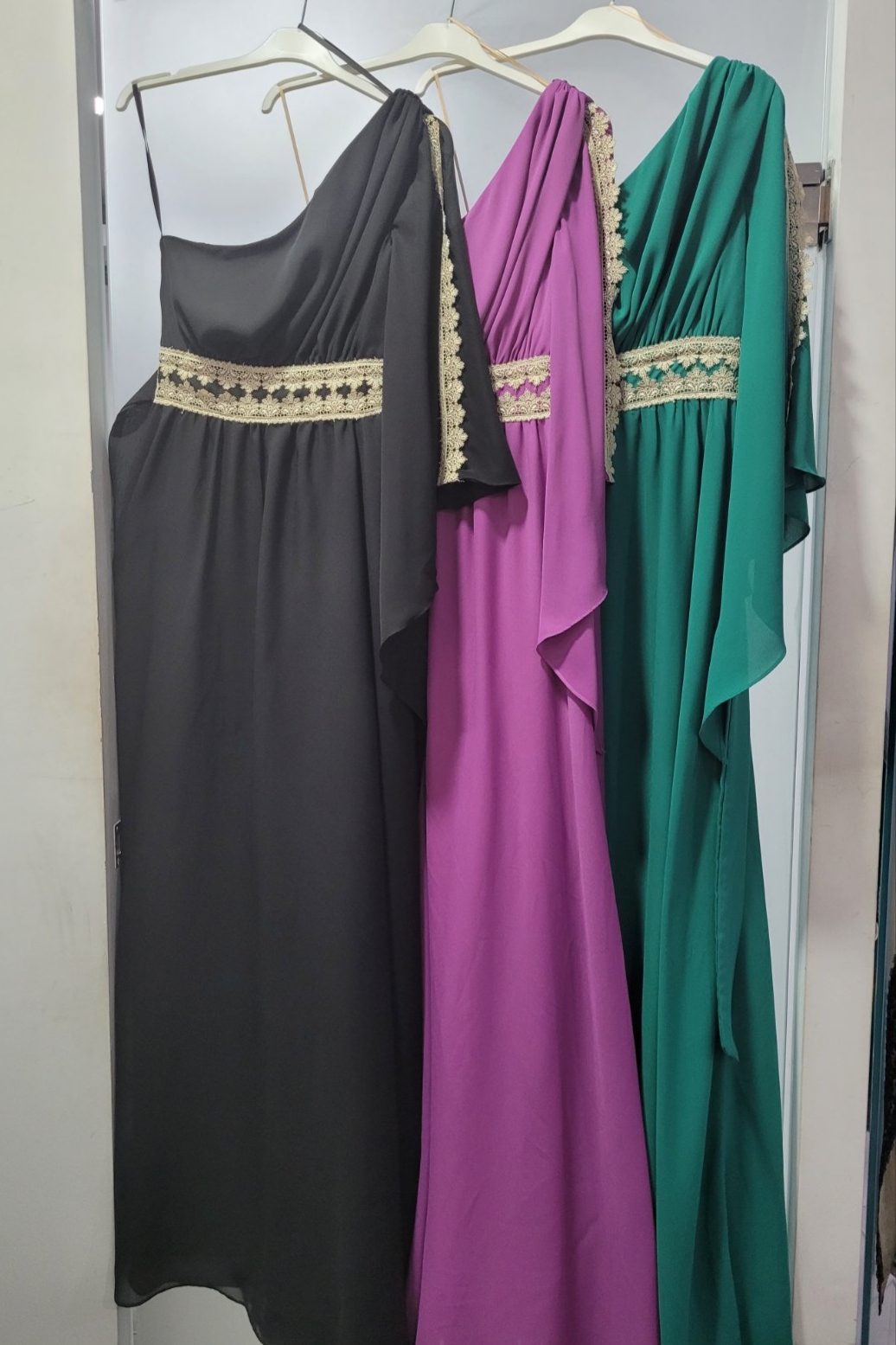 Φόρεμα SHINE2gether Φόρεμα SHINE2gether